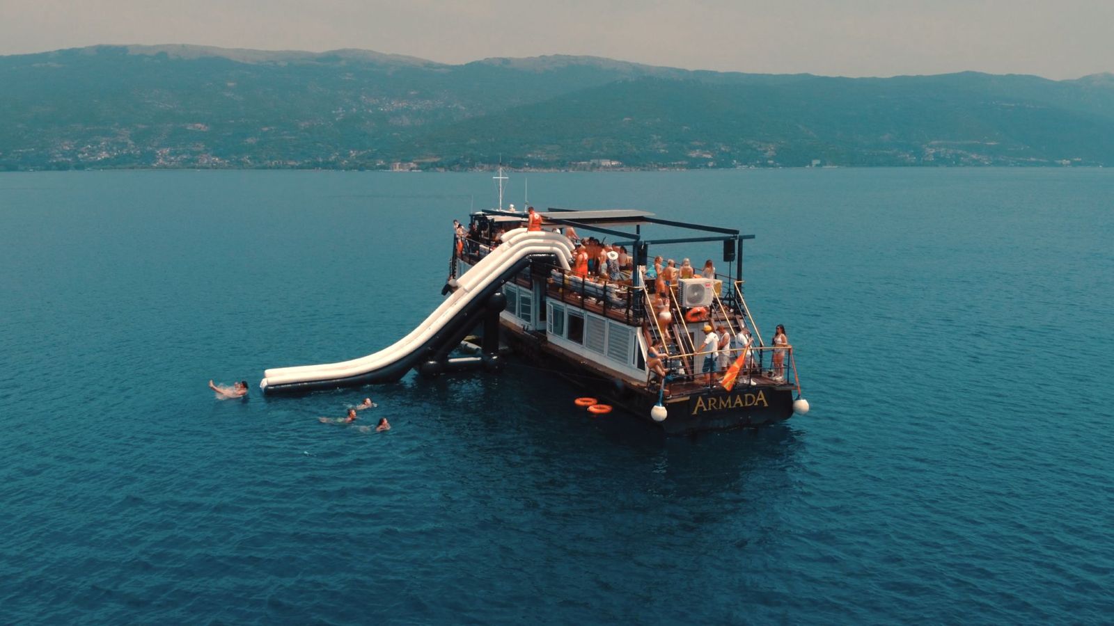 Wisata Kapal Ohrid